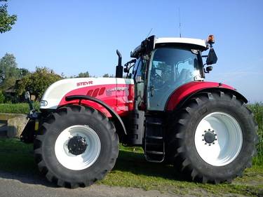Steyr 6225