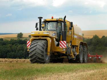 Challenger Terragator 9205