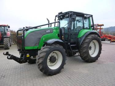 Valtra Xm 130
