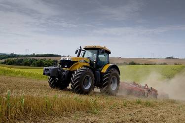 Challenger Mt665C