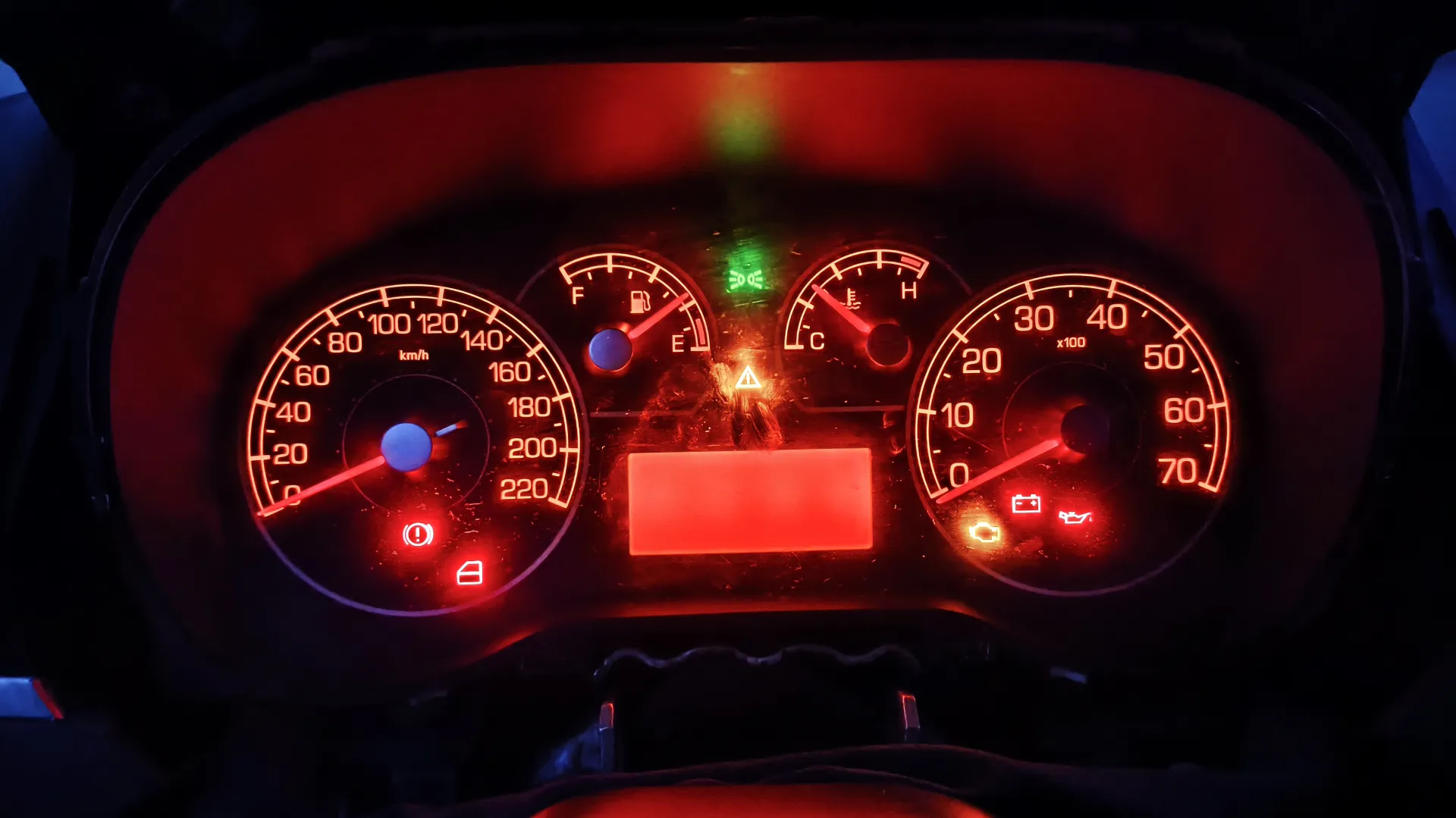 Fiat Punto - Remplacement écran LCD de compteur